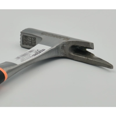 Młotek dekarski monolityczny z magnesem 300g